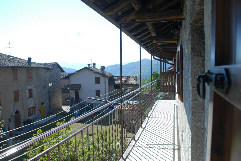 Bed & Breakfast Castello Regina Brembilla Habitación foto